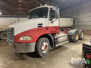 Main image Mack CXN613